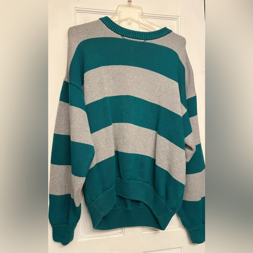 COPY - Great condition Eddie Bauer sweater Large